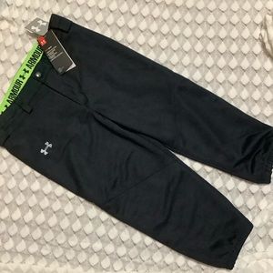 3/$20   Under Armour NWT Black Sports Pants